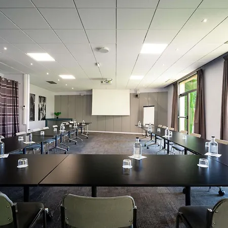 Отель Mercure Bordeaux Aeroport Мериньяк