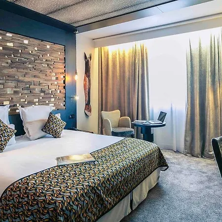 Mercure Bordeaux Aeroport Hotell 4*